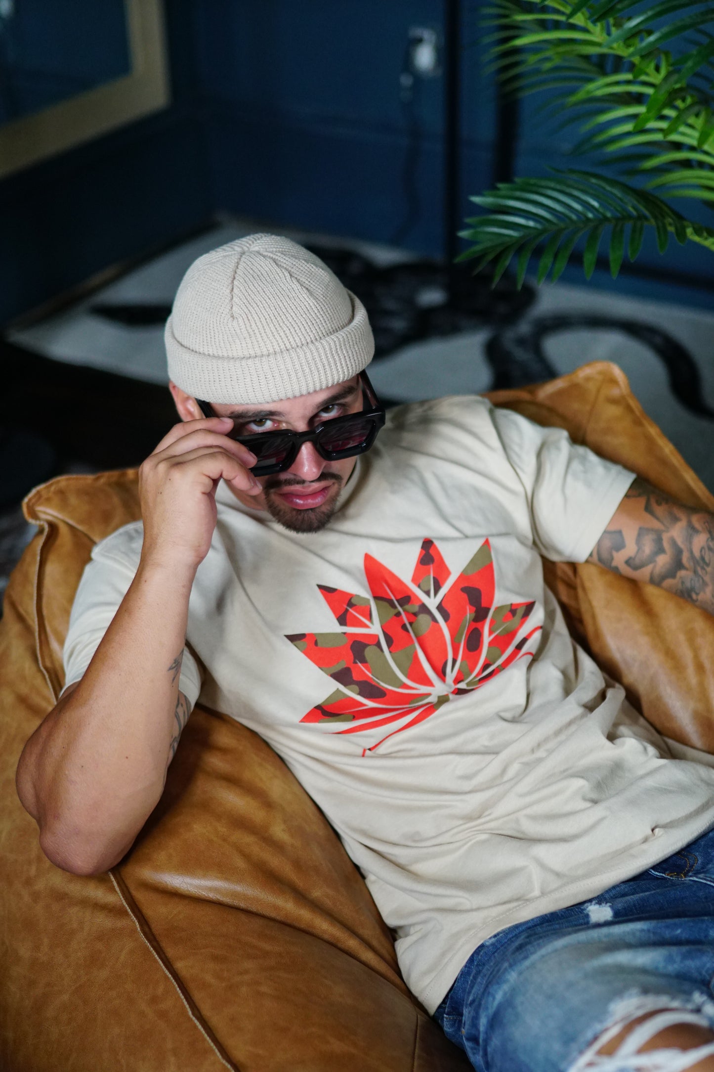 Camo Lotus Flower Vībz Tee